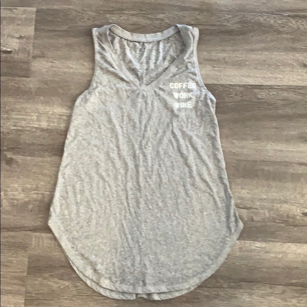Sleeveless lounge top